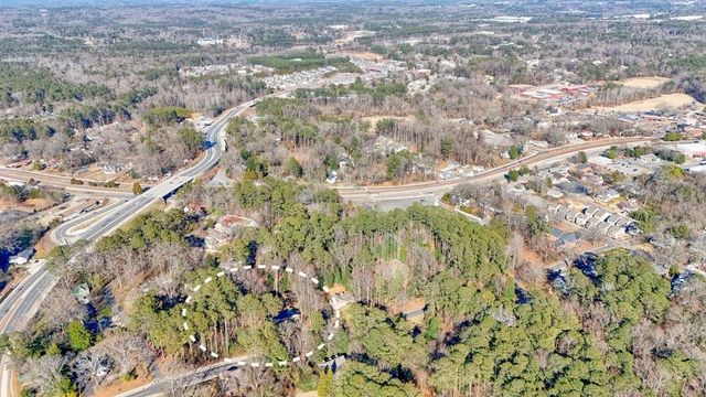 4646 W Lakeshore Drive, Acworth, GA 30101