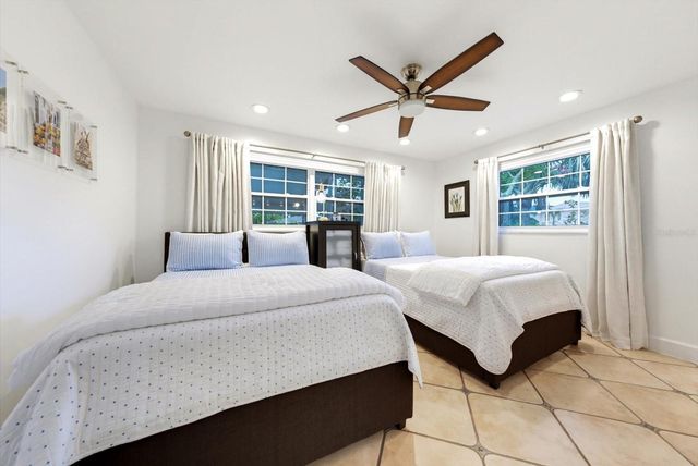 407 HARBOR VIEW LANE, Largo, FL 33770