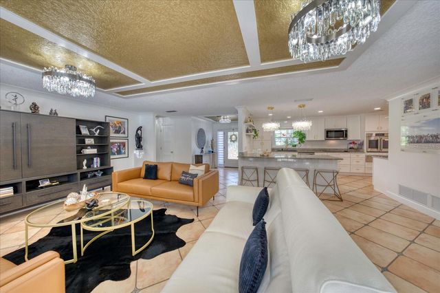 407 HARBOR VIEW LANE, Largo, FL 33770