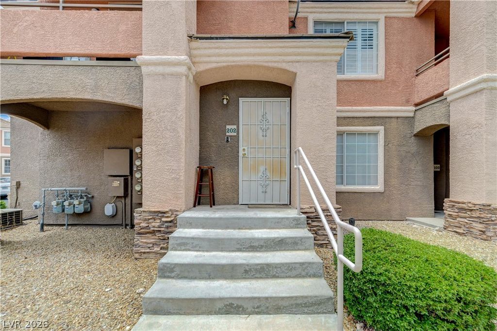 7700 Constanso Avenue 202, Las Vegas, NV 89128 — photo 2