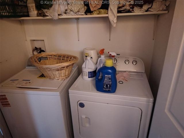10 Rons Lane, West Hamlin, WV 25571