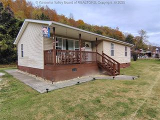 10 Rons Lane, West Hamlin, WV 25571