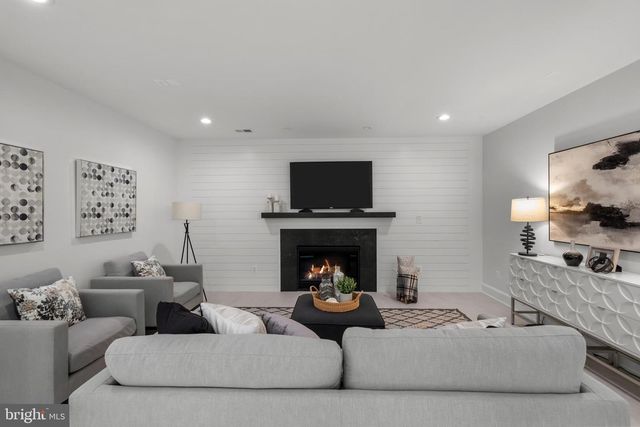 3108 KEY BLVD, Arlington, VA 22201