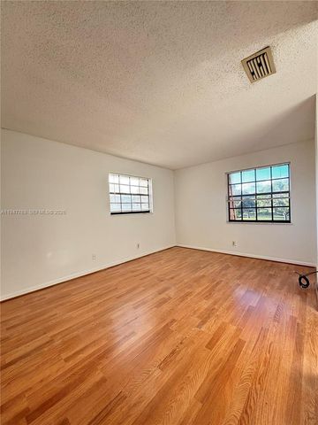 4171 Oak Terrace Dr 4171, Green Acres, FL 33463