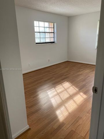 4171 Oak Terrace Dr 4171, Green Acres, FL 33463