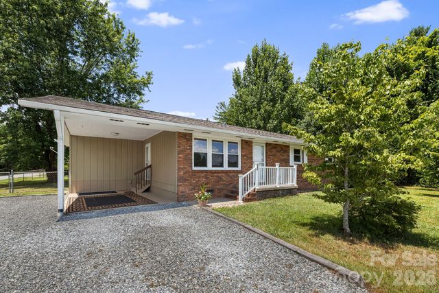 490 ecusta Road, Brevard, NC 28712