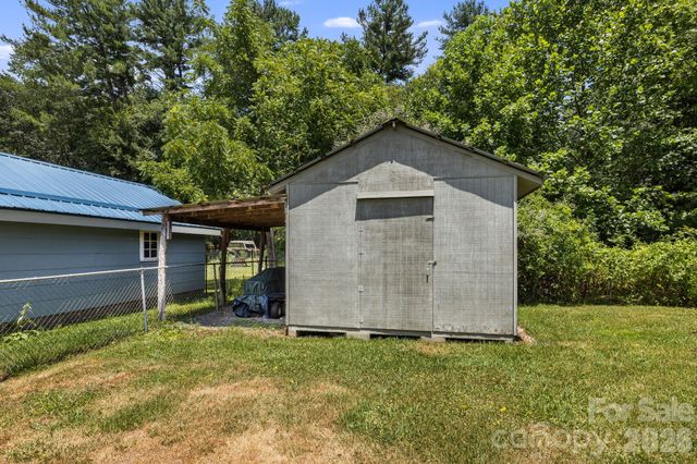 490 ecusta Road, Brevard, NC 28712