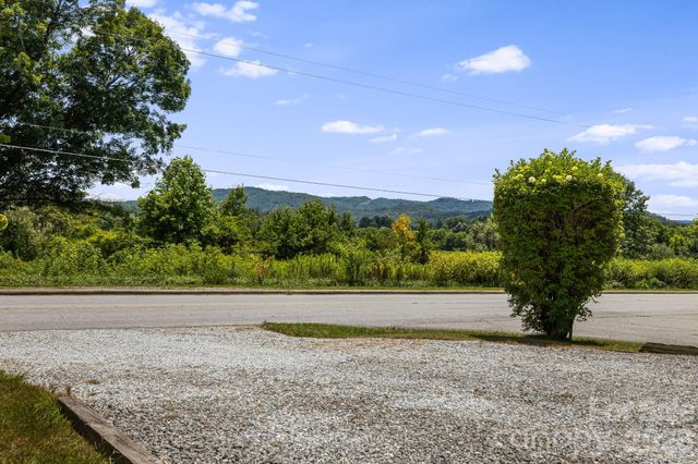 490 ecusta Road, Brevard, NC 28712