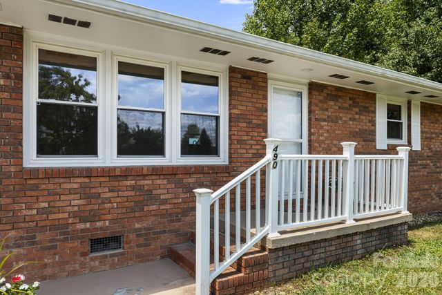 490 ecusta Road, Brevard, NC 28712