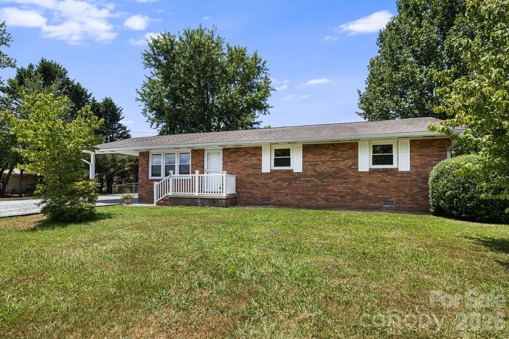 490 ecusta Road, Brevard, NC 28712