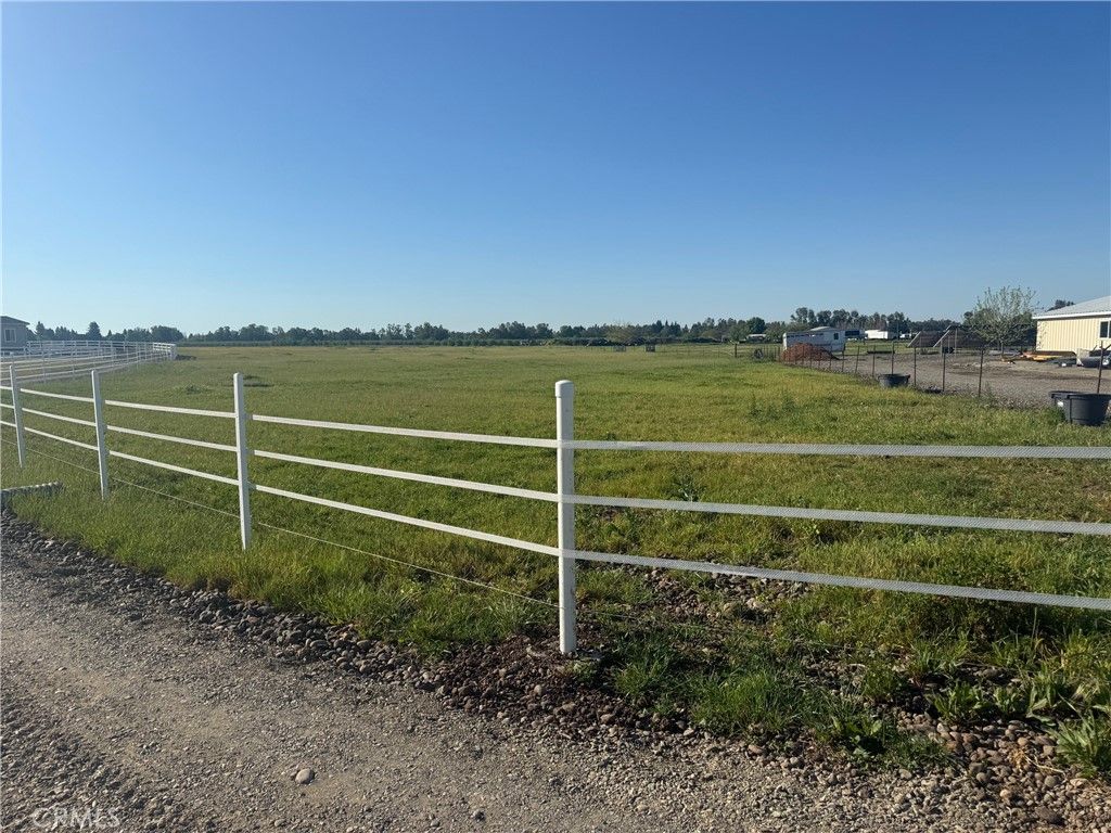 Image 13 of property listing at 14450 Meridian Road, Chico, CA 95973