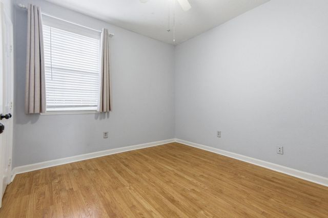 60 W Twinberry Place, The Woodlands, TX 77381