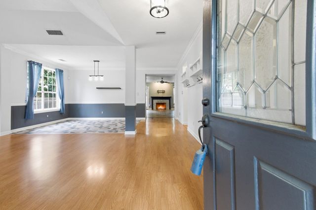 60 W Twinberry Place, The Woodlands, TX 77381