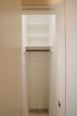 2001 Bering Drive 2F, Houston, TX 77057