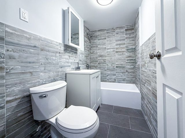 110 Boston Post Rd E 4, Marlborough, MA 01752