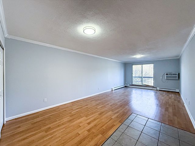 110 Boston Post Rd E 4, Marlborough, MA 01752