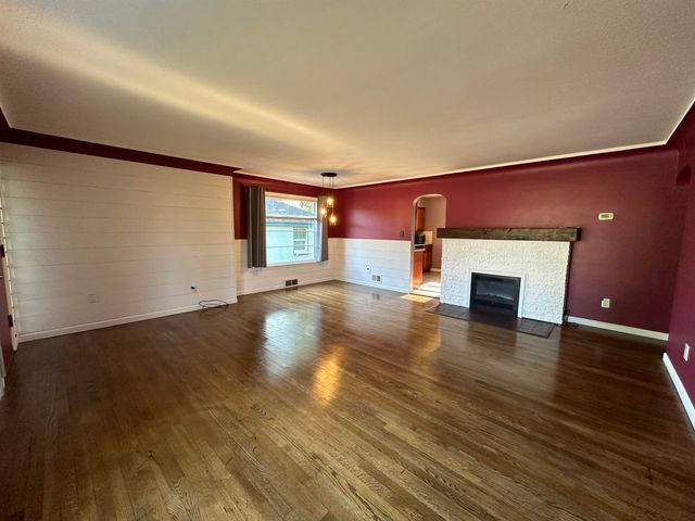 4323 N Wall St, Spokane, WA 99205