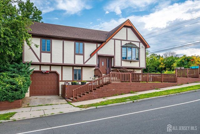 221 S Pine S Avenue, South Amboy, NJ 08879
