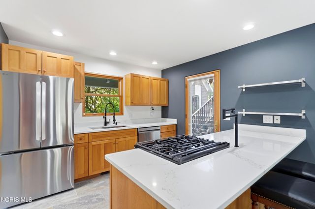 117 Mulberry Street, Perrysburg, OH 43551