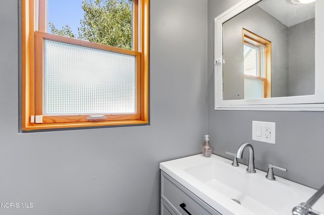 117 Mulberry Street, Perrysburg, OH 43551