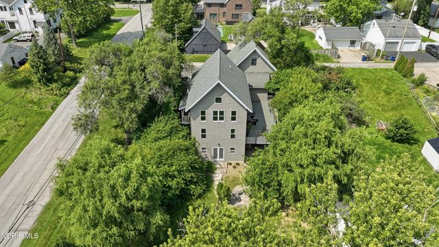 117 Mulberry Street, Perrysburg, OH 43551