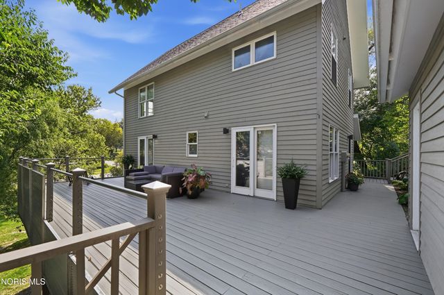 117 Mulberry Street, Perrysburg, OH 43551