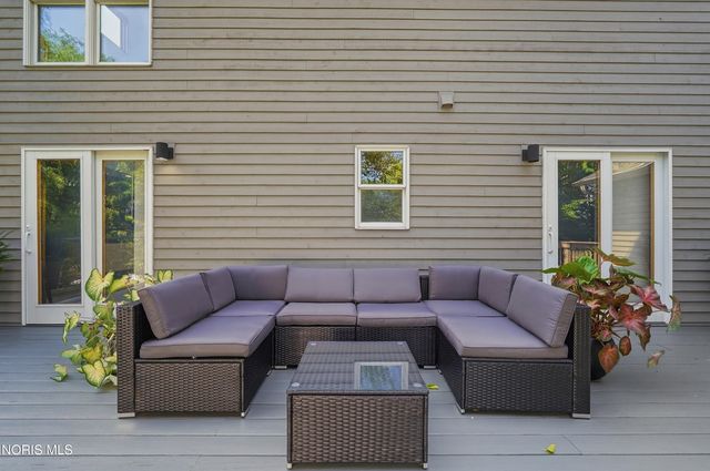 117 Mulberry Street, Perrysburg, OH 43551
