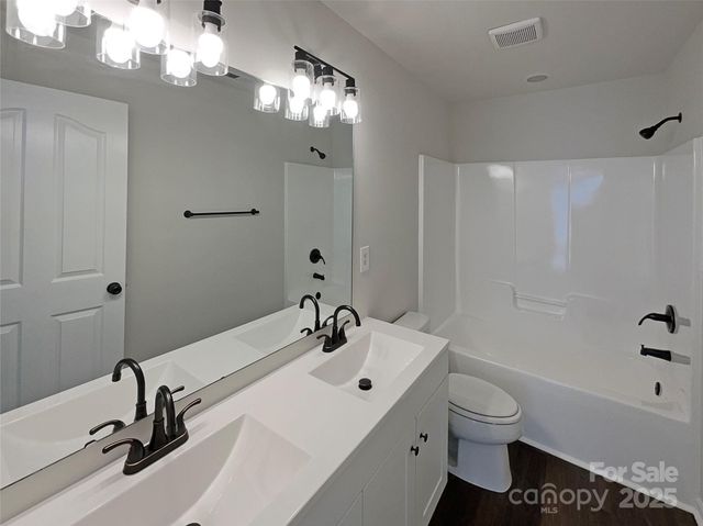 1915 Birchbrook Court, Harrisburg, NC 28075