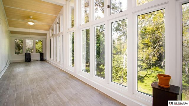 6000 Rokeby Road, Lincoln, NE 68516