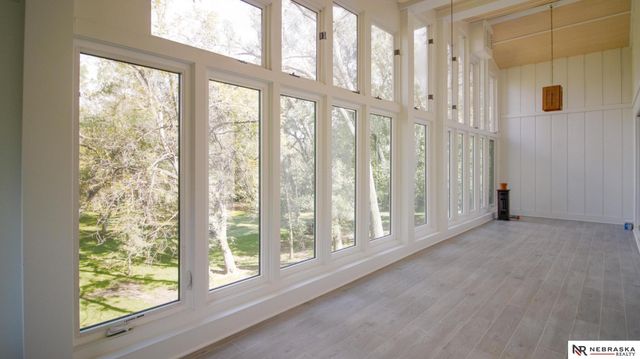 6000 Rokeby Road, Lincoln, NE 68516