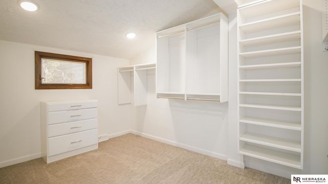 6000 Rokeby Road, Lincoln, NE 68516