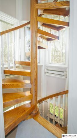 6000 Rokeby Road, Lincoln, NE 68516