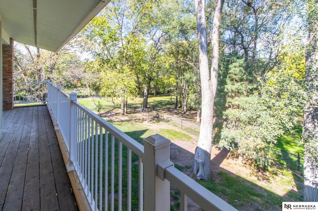 6000 Rokeby Road, Lincoln, NE 68516