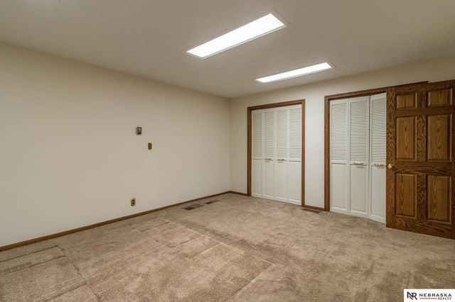 6000 Rokeby Road, Lincoln, NE 68516