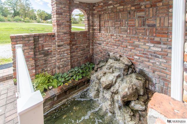 6000 Rokeby Road, Lincoln, NE 68516