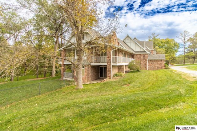 6000 Rokeby Road, Lincoln, NE 68516