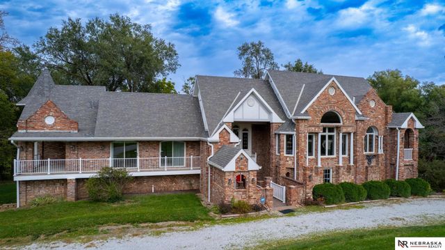 6000 Rokeby Road, Lincoln, NE 68516