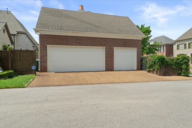 1862 OLD TOWNE LN, Germantown, TN 38139