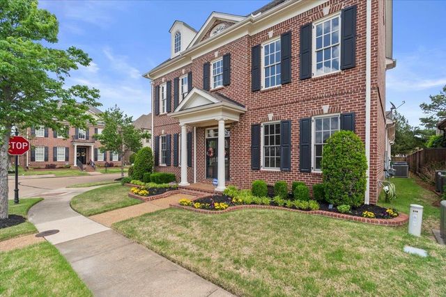 1862 OLD TOWNE LN, Germantown, TN 38139