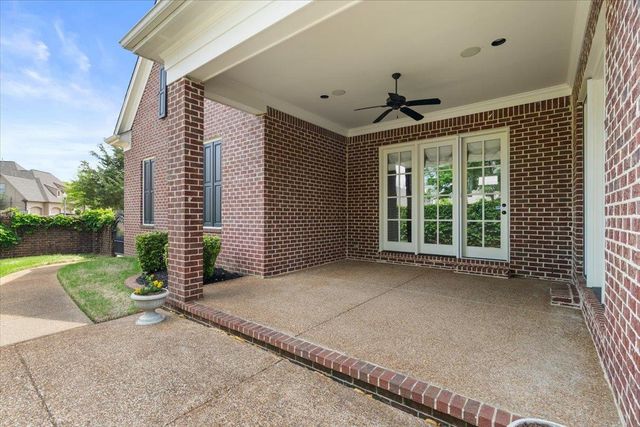 1862 OLD TOWNE LN, Germantown, TN 38139