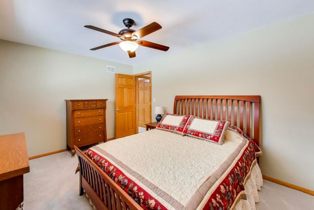 1433 Lois Avenue, Park Ridge, IL 60068