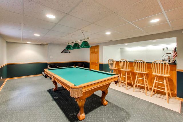 1433 Lois Avenue, Park Ridge, IL 60068