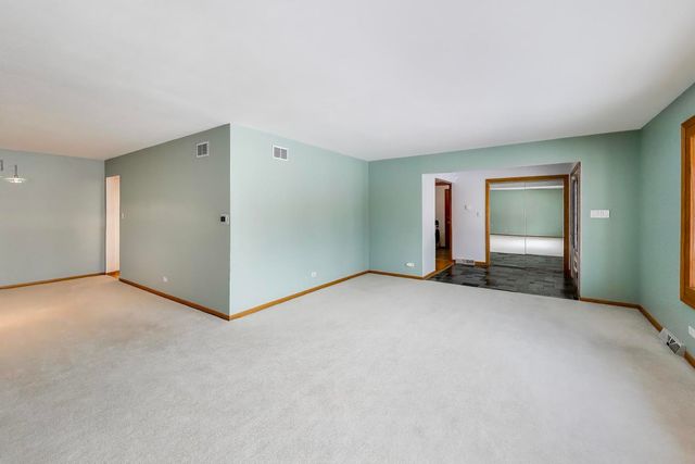 1433 Lois Avenue, Park Ridge, IL 60068