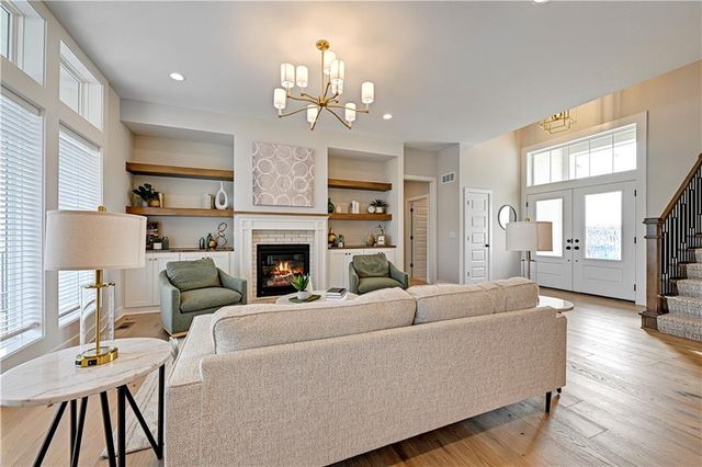 15340 W 161st Terrace, Olathe, KS 66062