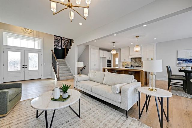 15340 W 161st Terrace, Olathe, KS 66062