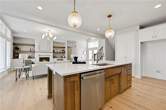 15340 W 161st Terrace, Olathe, KS 66062