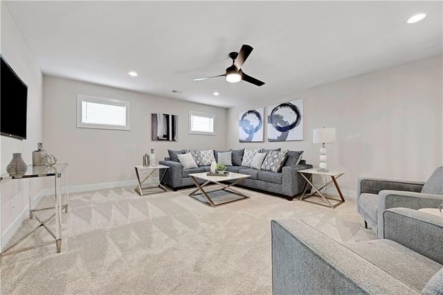 15340 W 161st Terrace, Olathe, KS 66062