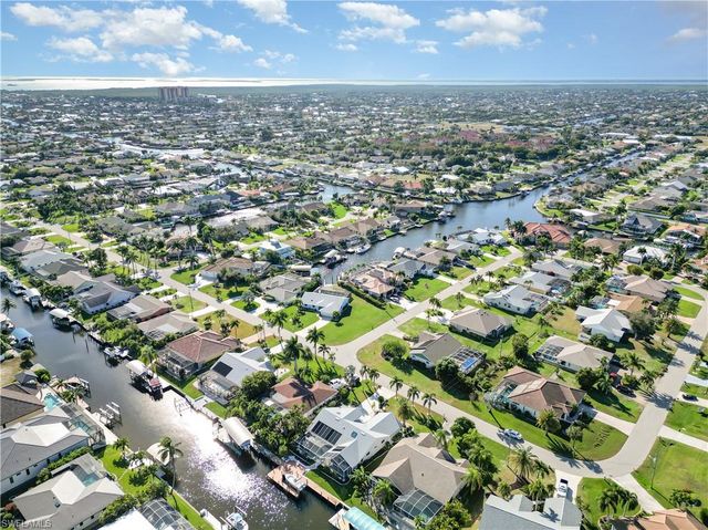 4913 SW 11th CT, Cape Coral, FL 33914