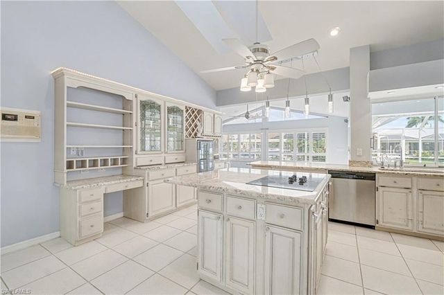 4913 SW 11th CT, Cape Coral, FL 33914