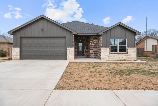 310 E 16th Street, Wolfforth, TX 79382